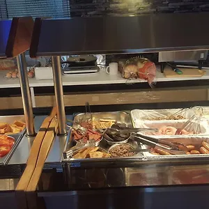 Queens Plaza Couette-café